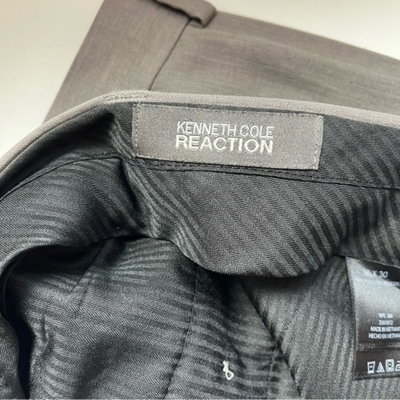 Kenneth Cole Reaction • Grey Trouser Dress Pants - Picture 4 of 6